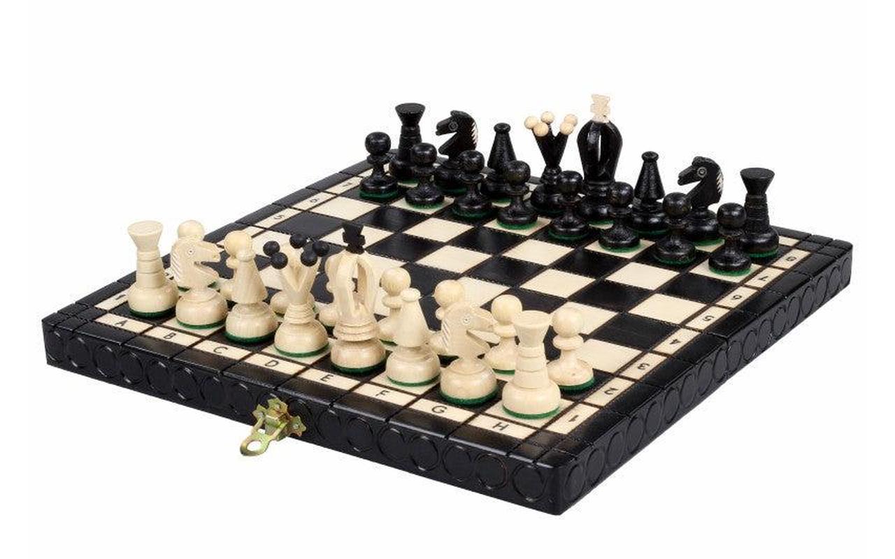 KING'S BLACK Shakkipeli